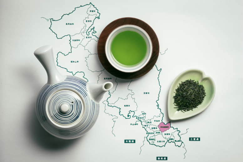 茶器と京都府地図の画像