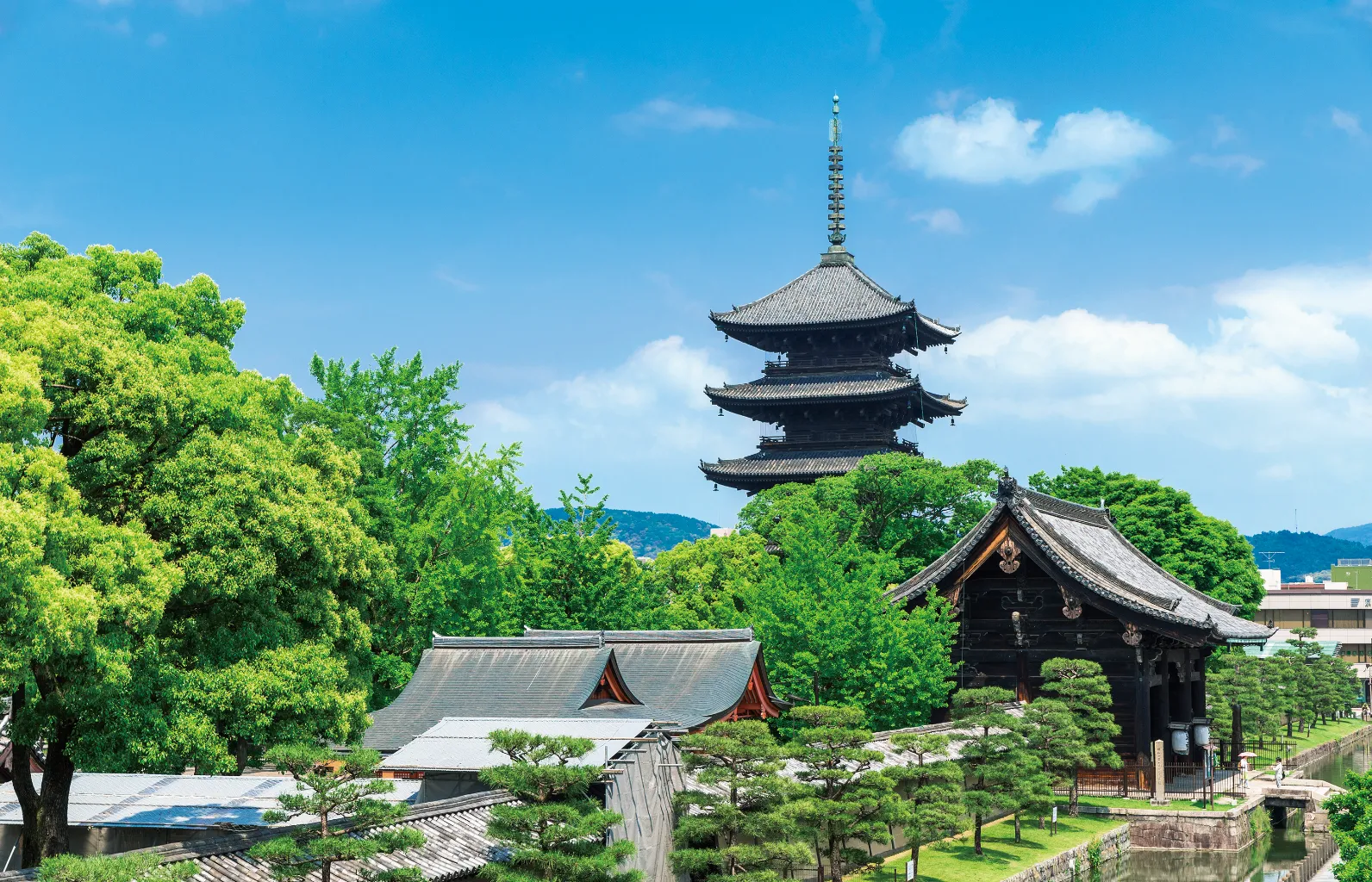 日本初の密教寺院の東寺の画像