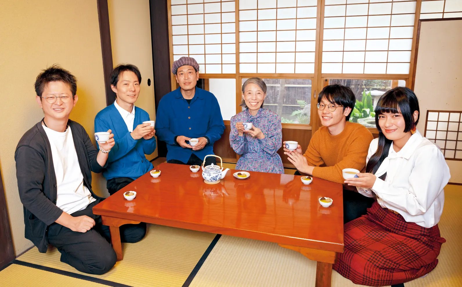 若きクリエイターたちと安食さんの画像