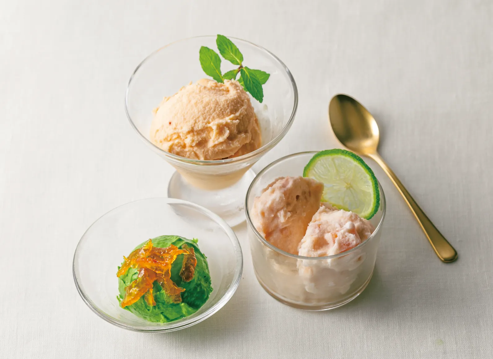 デザートアイスクリーム３種の画像